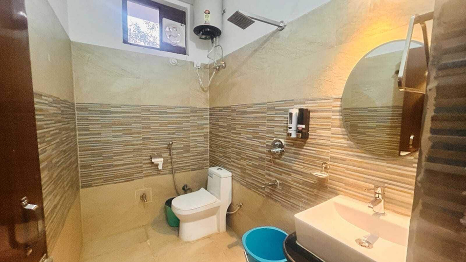Bathroom 4, HOTEL RED SAPPHIRE, Kushinagar