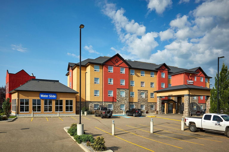 Exterior & Views 2, Comfort Inn & Suites Red Deer, Division No. 8