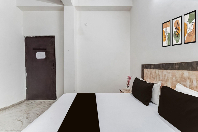 Room 3, Classic VIP Hotel, Ghaziabad