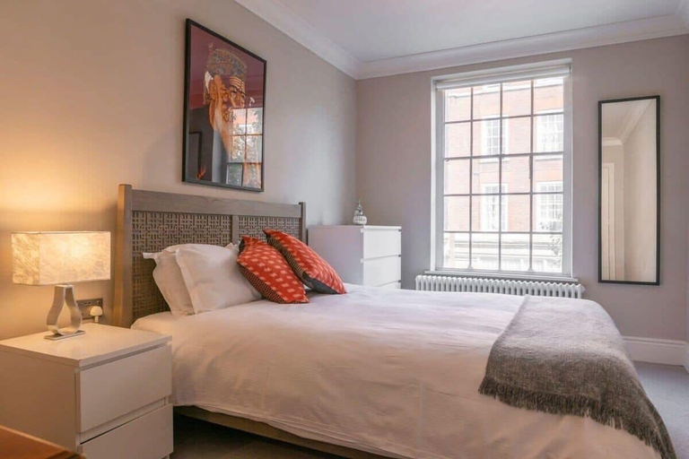Room 4, A Regal Abode - Marylebone - by Frankie Says, London