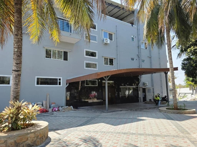 Exterior 3, SRS Hotel Manor, Ramanagara
