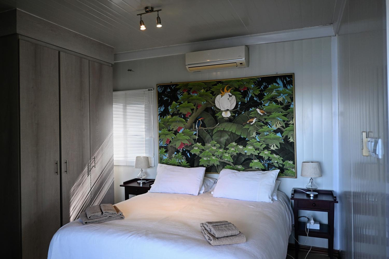 Bedroom 2, Kayube Estate, Livingstone