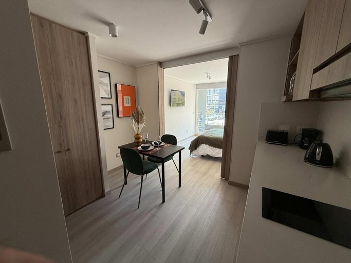 Room 1, Modern Studio in Las Condes with Gym, Cordillera