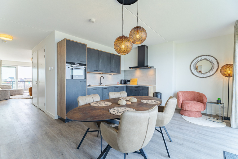 Room 5, Beachfront Holiday Home No 20 Vista Mar, Tholen