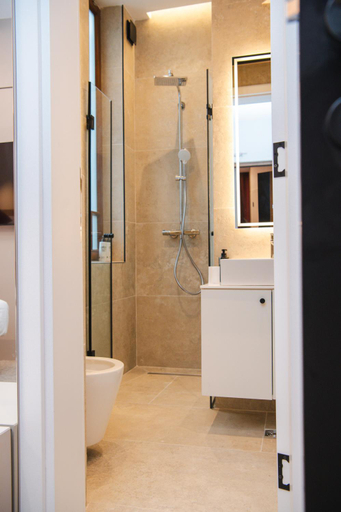 Bathroom 2, Eterna Apartments-City Center, Sarajevo