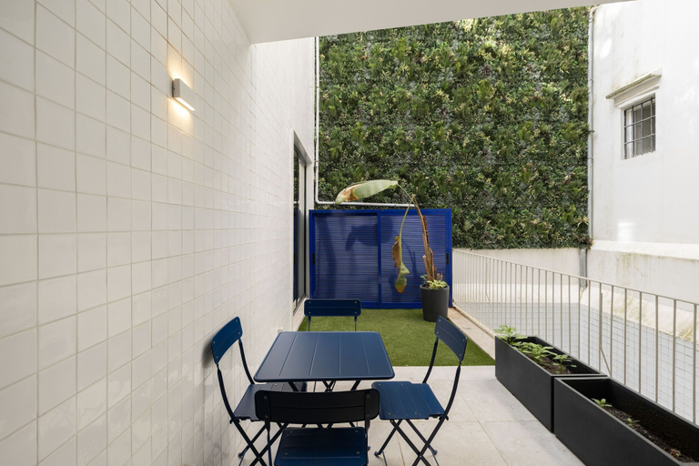 Outdoor dining, Chiado Prime With Terrace by Homing, Lisbon