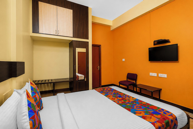 Room 3, Fabhotel Guru Comforts, Bangalore