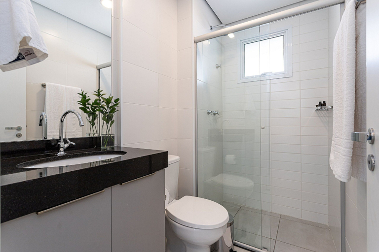 Bathroom 2, Aurora - Prédio novíssimo e completo no coração do Centro, com piscina e academia ao lado do metrô República, São Paulo