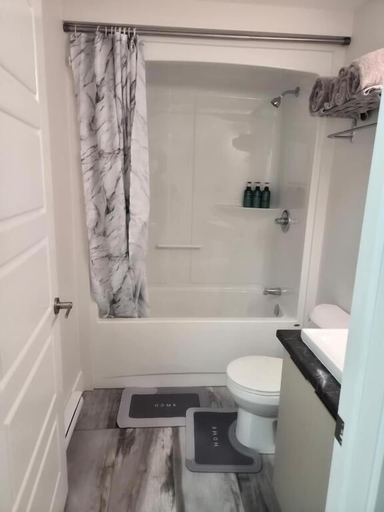 Bathroom 4, Quiet Haven - One-bedroom Suite, Albert