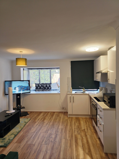 Private kitchen 2, Tranquil Cottage Oasis in Rainham, London