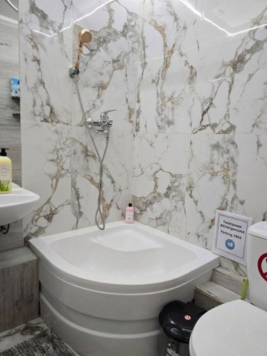 Bathroom 3, Center Apartment Chisinau
