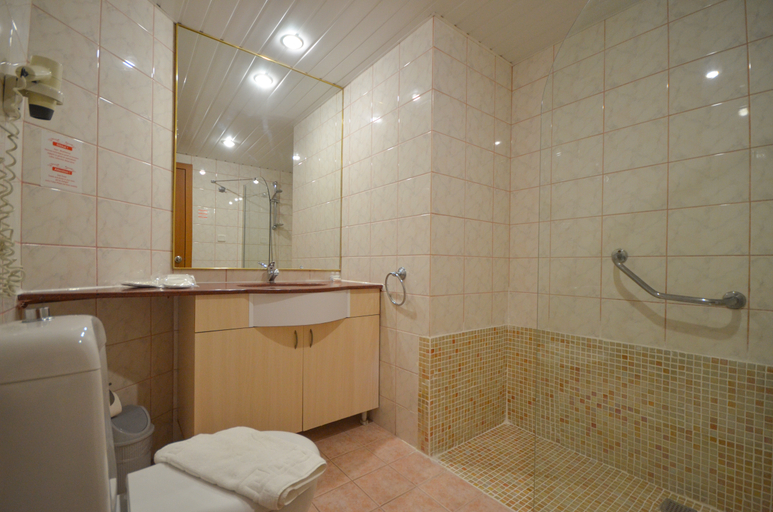 Bathroom 5, Select Apart Hotel, Alanya