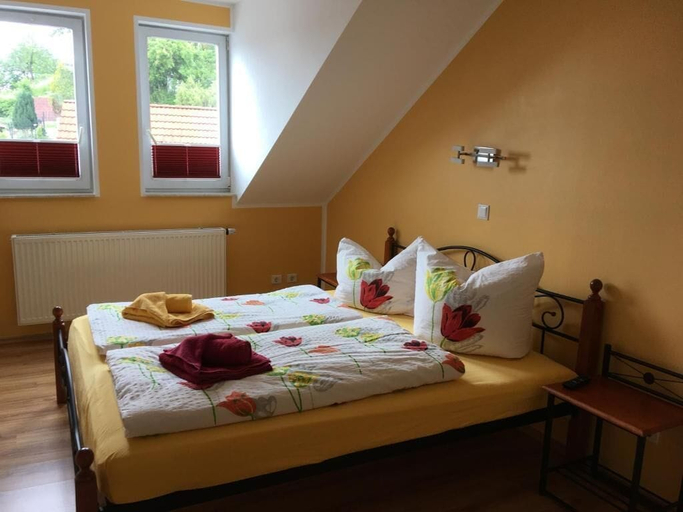 Bedroom 4, Frühstückspension Metilstein, Eisenach