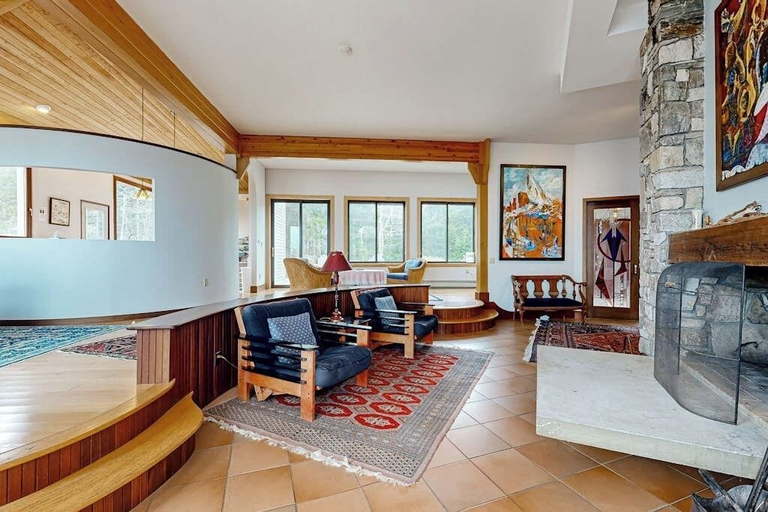 Interior 4, Private Oceanfront Home -- 2 Fireplaces, 4 Decks & Grill, Dog-friendly, Lincoln