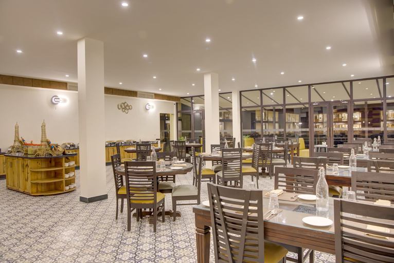 Dining 5, Cygnett Collection Jim Corbett, Nainital