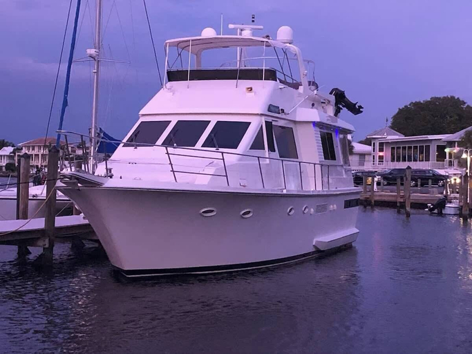 Room 4, Bring the Boat 5BR Heated Pool Spa Mins to Beach, Pinellas