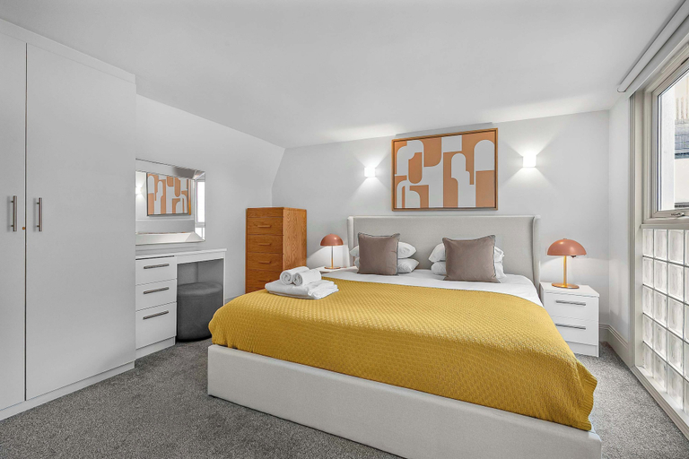 Room 5, Premium 1-bed Apartment in Soho, Near Carnaby St, London