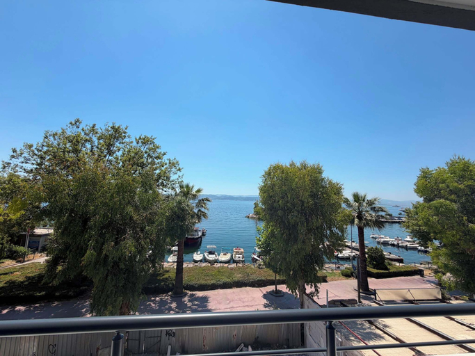 Property grounds, kıyı hotel restaurant, Gebze