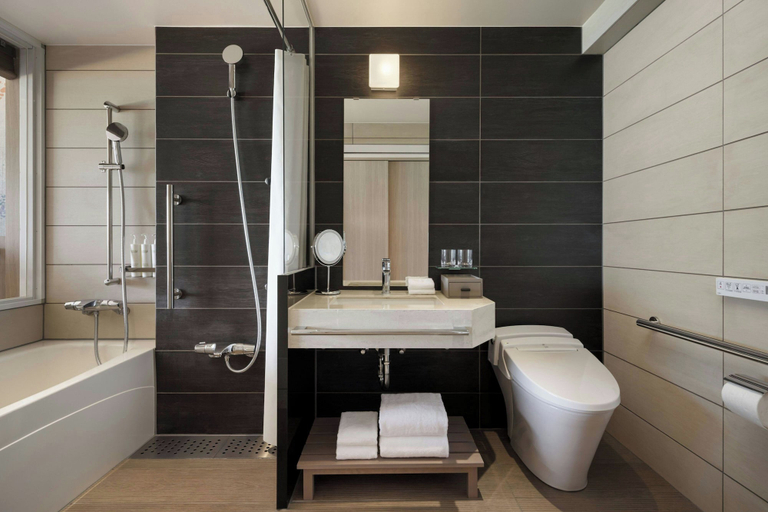 Bathroom 3, Courtyard by Marriott Okinawa Resort, Nago