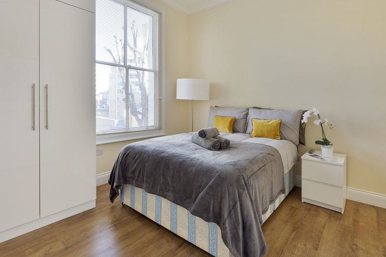 Room 3, Compact Studio Flat - Shepherds Bush Notting Hill, London