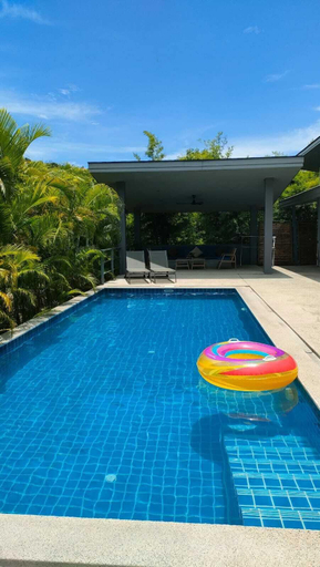 Pool 3, 4 BR Villa Sawadee 500 metres to beach, Ko Samui