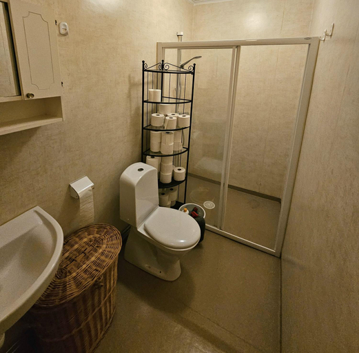 Bathroom, Brukshotellet Oland - Vandrarhem, Mörbylånga