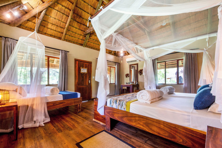 Bedroom 2, Hakusembe River Lodge, Rundu Urban