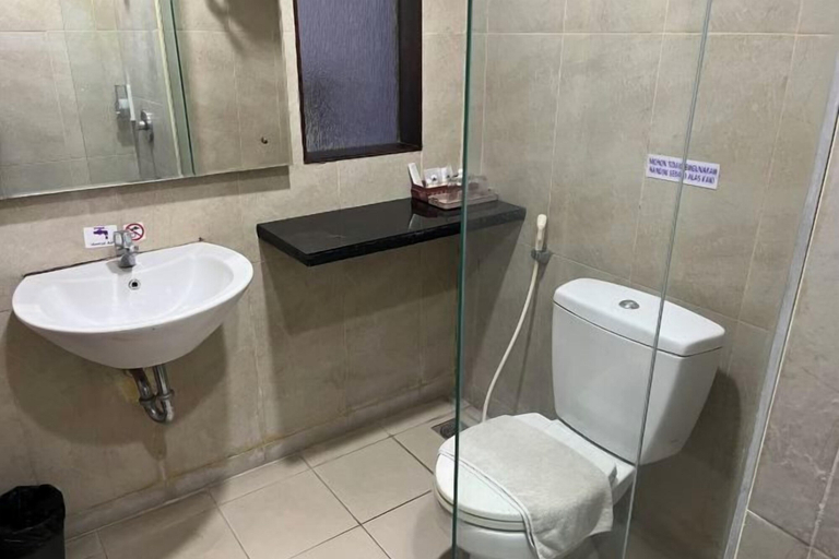 bathroom 10