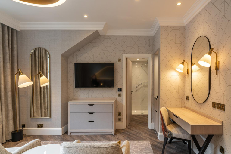 Bathroom 4, Lodore Falls Hotel & Spa, Cumbria