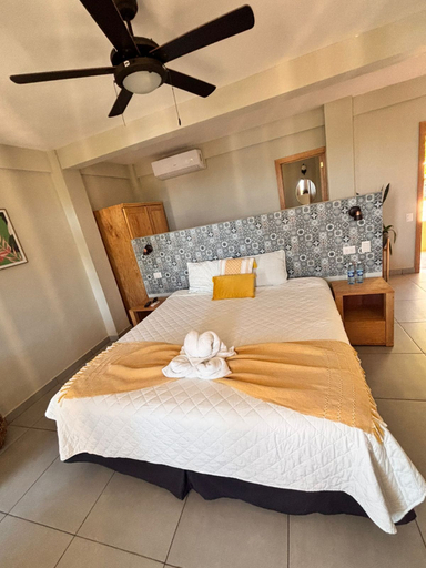 Bedroom 2, Hotel Los Mangos, Jucuarán