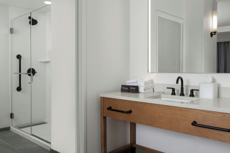 Bathroom 4, Courtyard by Marriott New Braunfels River Village, Comal