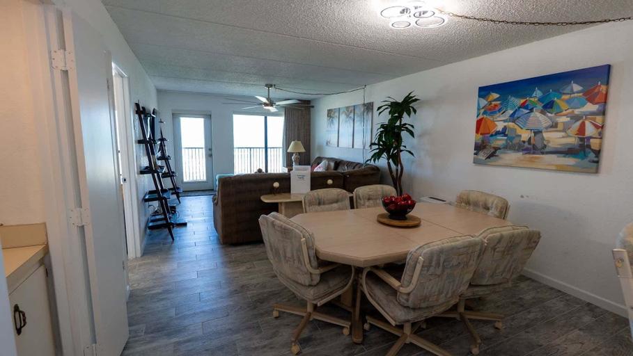 Interior 3, Beachfront 2br, 5th Floor Views, Wakable Spi 2 Bedroom Apts, Cameron