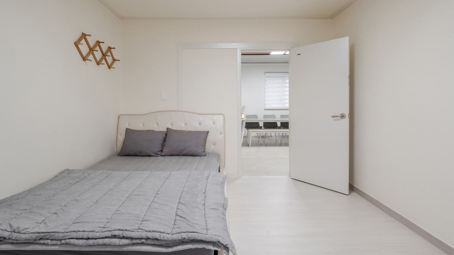 Bedroom 2, Namhae Bada Yanolja Pension, Namhae