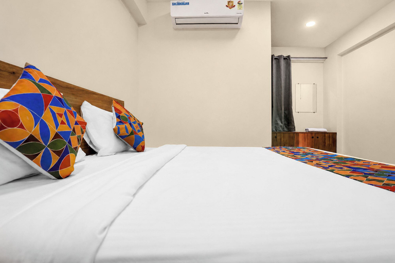 Room 4, Fabhotel Sb Palace, Nashik