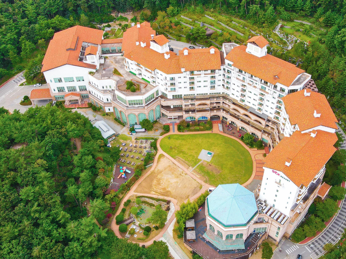 Others 1, STX Resort, Mungyeong