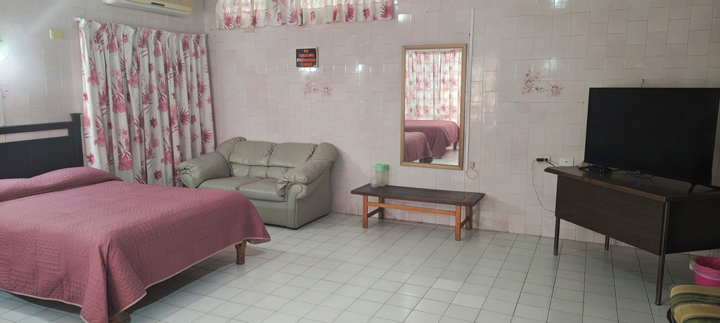 Room 2, Hotel, Guasave