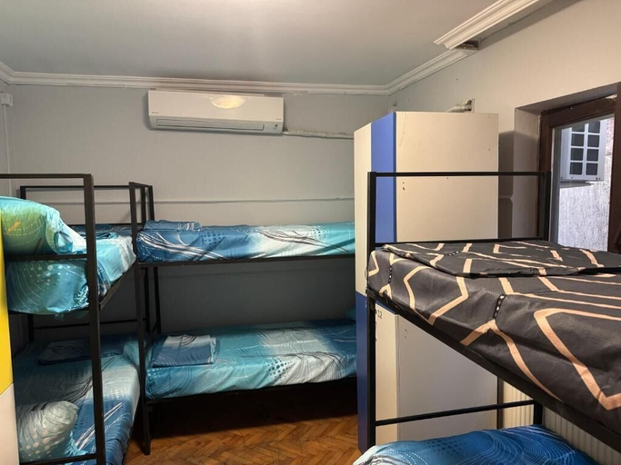 Room 5, SANTALYA HOSTEL, Belgrade