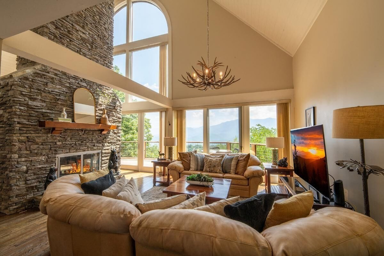 Living area 3, Window Wonderland, Sevier