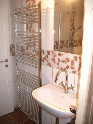 Bathroom 3, Torrenerhof, Hallein