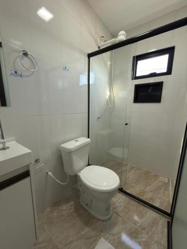 Bathroom, RioVale Container Lofts, Petrolina