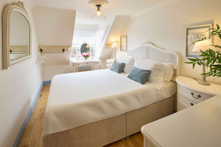 Room 4, Host Stay The Chimneys Whitby, North Yorkshire