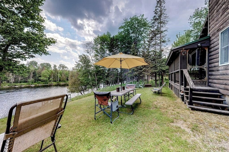 Outdoor dining 3, Waterfront Home on Moose River With Firepit, Porch, Pool Table, Great River View, Somerset