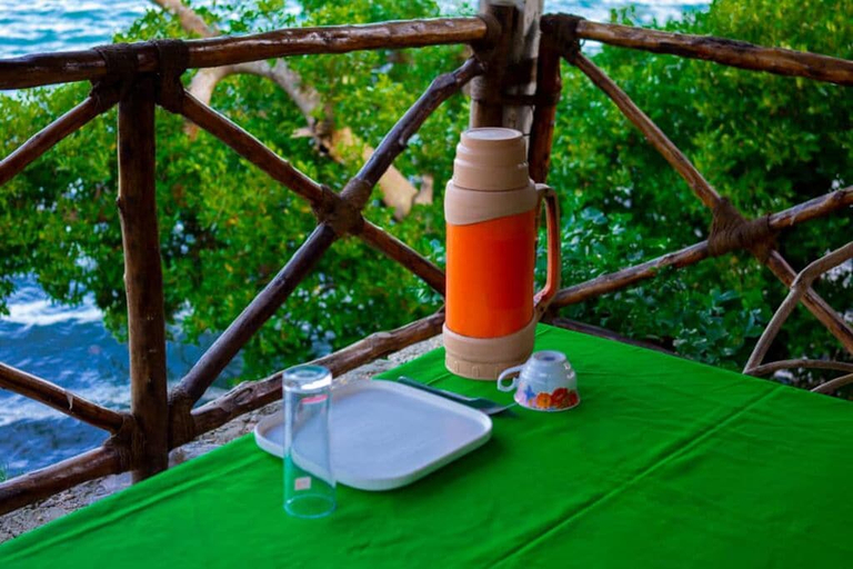 Food and drink, Ecokayak Beach Lodge, Kati