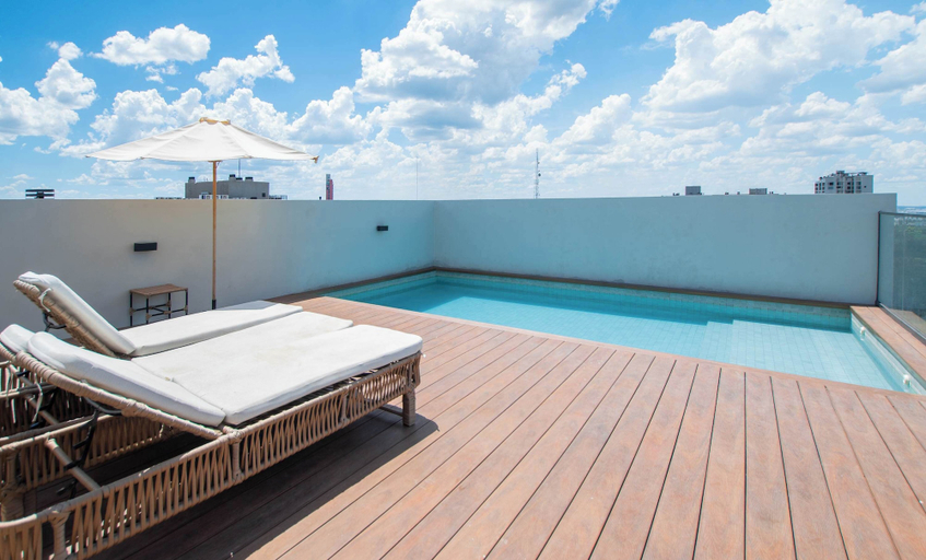 Pool, Corporate Stays Innova Las Mercedes, Asunción