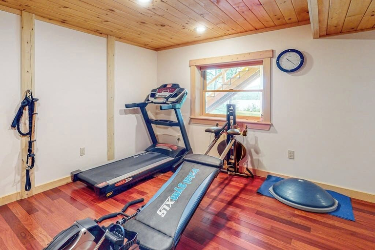 Fitness facility, Tranquil Haven Secluded Waterfront House With Sauna, Dock, Kayaks, Canoe, gym, Piscataquis