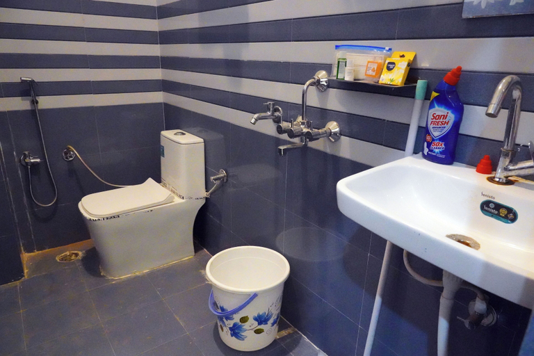 Bathroom 2, Hotel The Sangha Residency, Varanasi
