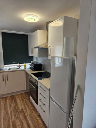 Private kitchen 3, Tranquil Cottage Oasis in Rainham, London