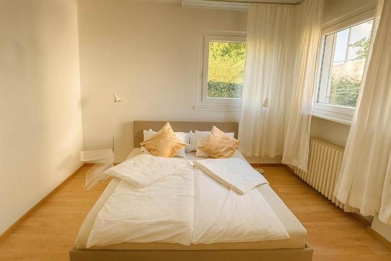 Room 4, Your Home at Lake Zurich, Horgen