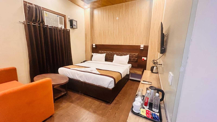 Room 3, HOTEL RED SAPPHIRE, Kushinagar