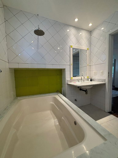 Bathroom 5, Les Jardins de Rio, Rio de Janeiro
